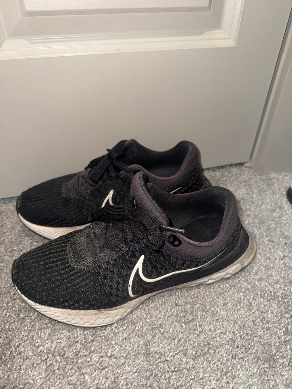 Nike Black and White Knit Running Shoes